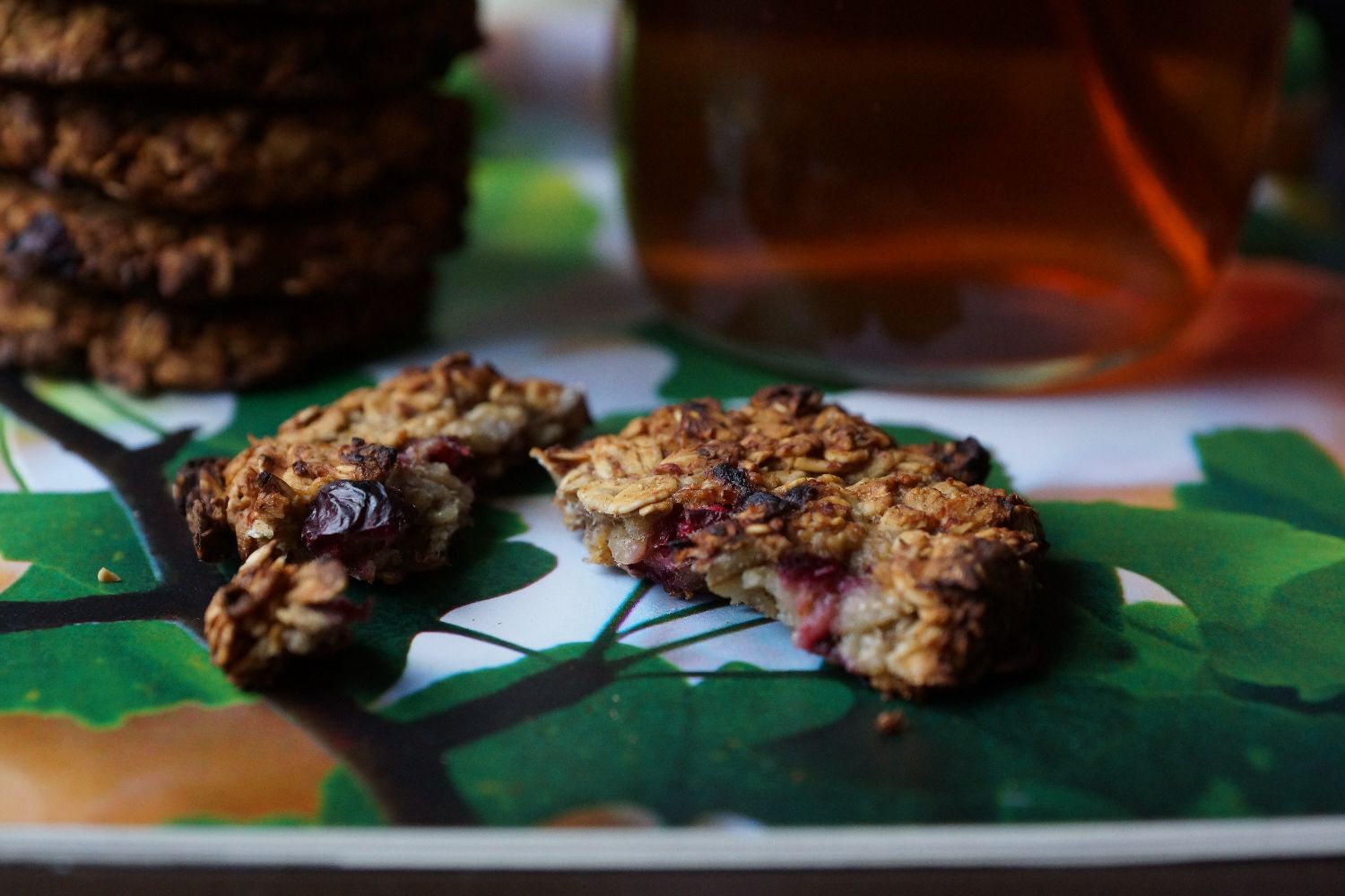 Cranberry Oat Cookies // Cranberry Haferflocken Kekse (vegan, plantbased, refined sugar free, gluten free, dairy free)